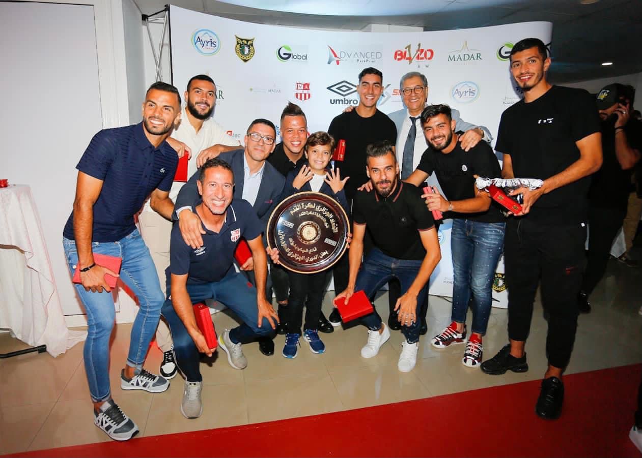 REMISE DU BOUCLIER AU CHAMPION D'ALGÉRIE 2021-2022: LE CR BELOUIZDAD